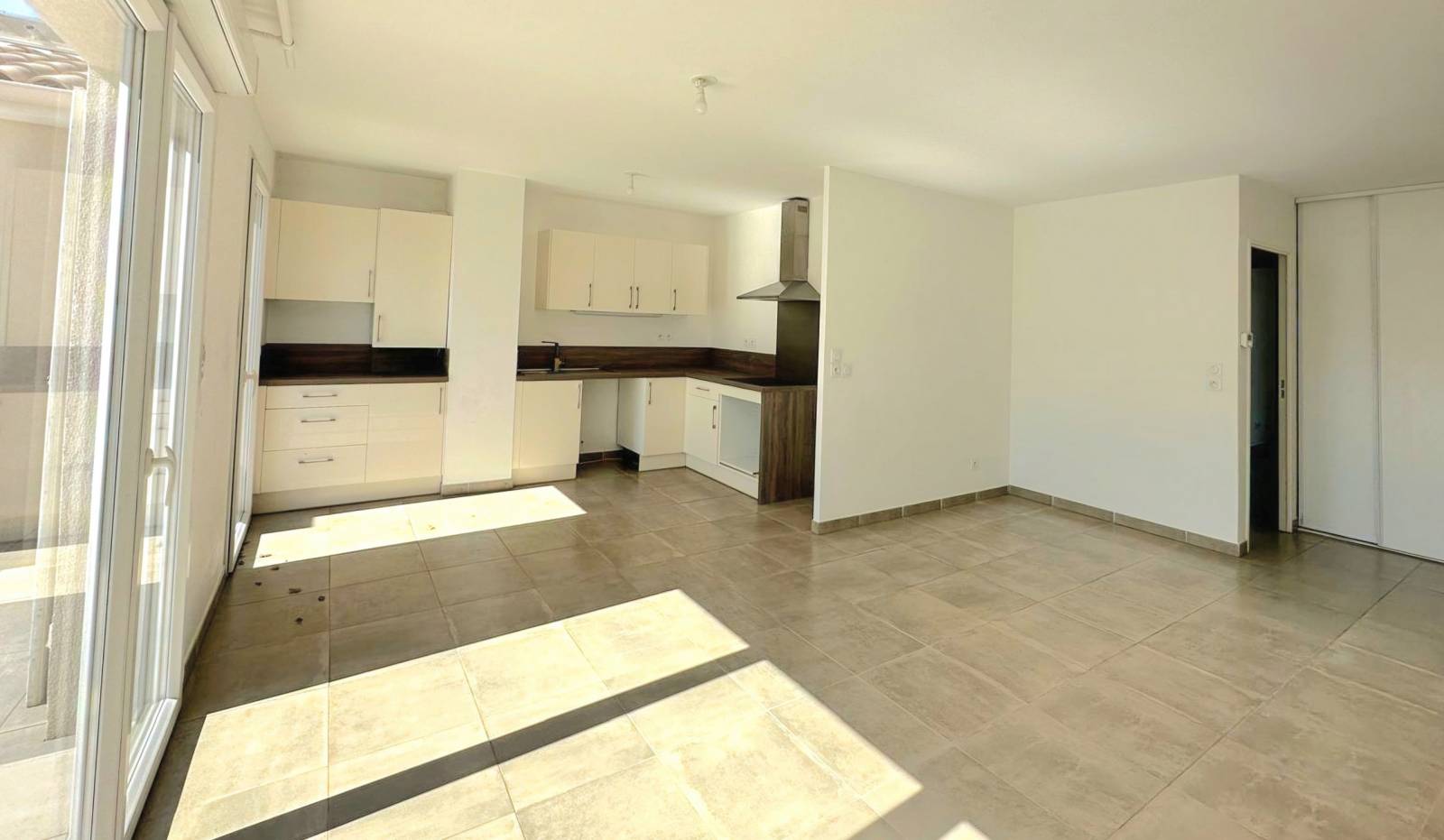 Appartement 3 pièces en parfait état à vendre par notre agence immobilière Six-Fours
