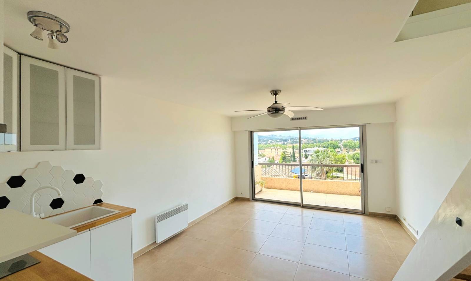 Appartement 2 pièces duplex climatisé à vendre Boulevard Louis Faraut à Six-Fours