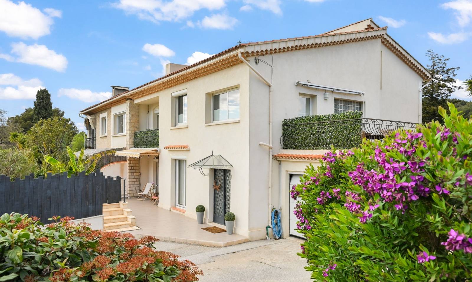 Propriété de charme rénovée à vendre secteur des Playes à Six-Fours-les-Plages