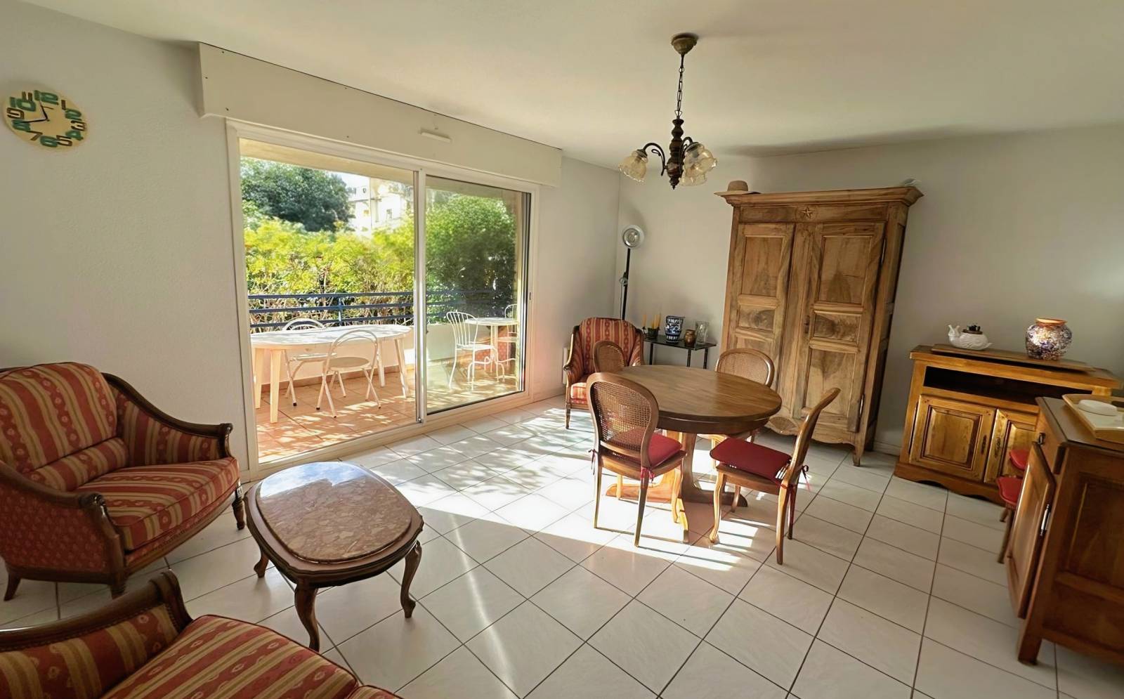 Appartement avec terrasse et jardin privatif à vendre à Six-Fours, Rue de la Colline
