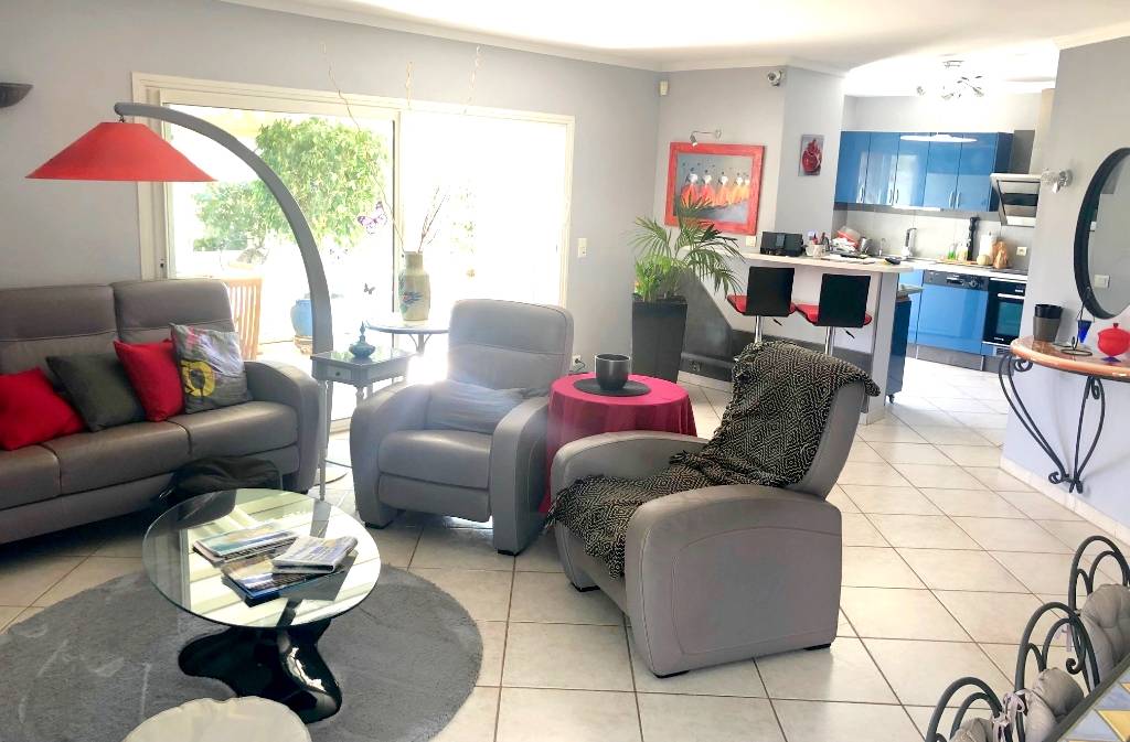 Appartement 6 pièces de grand standing à vendre à Sanary