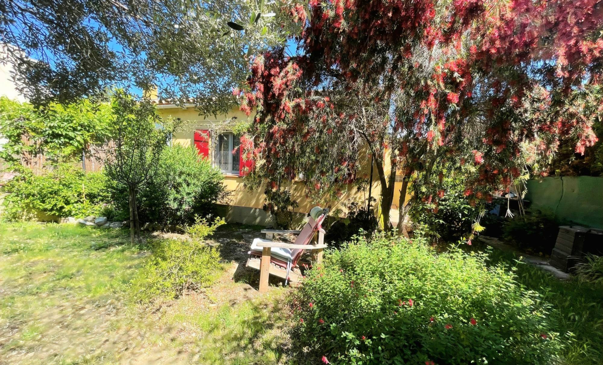 Maison de plain-pied avec joli jardin à vendre quartier la Mascotte à Six-Fours