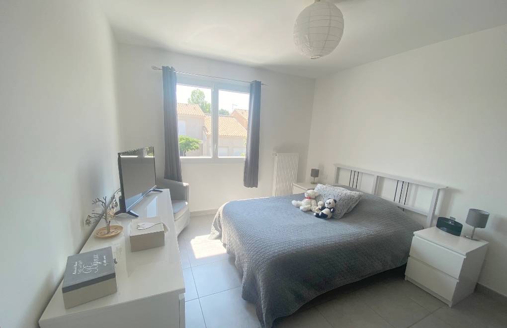 Appartement T3 en premier et dernier étage à vendre à Six Fours