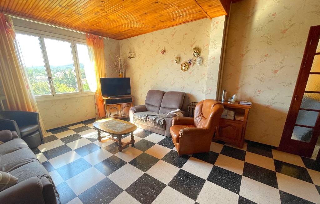 Villa 4 chambres à vendre à Six-Fours, proche du Brusc