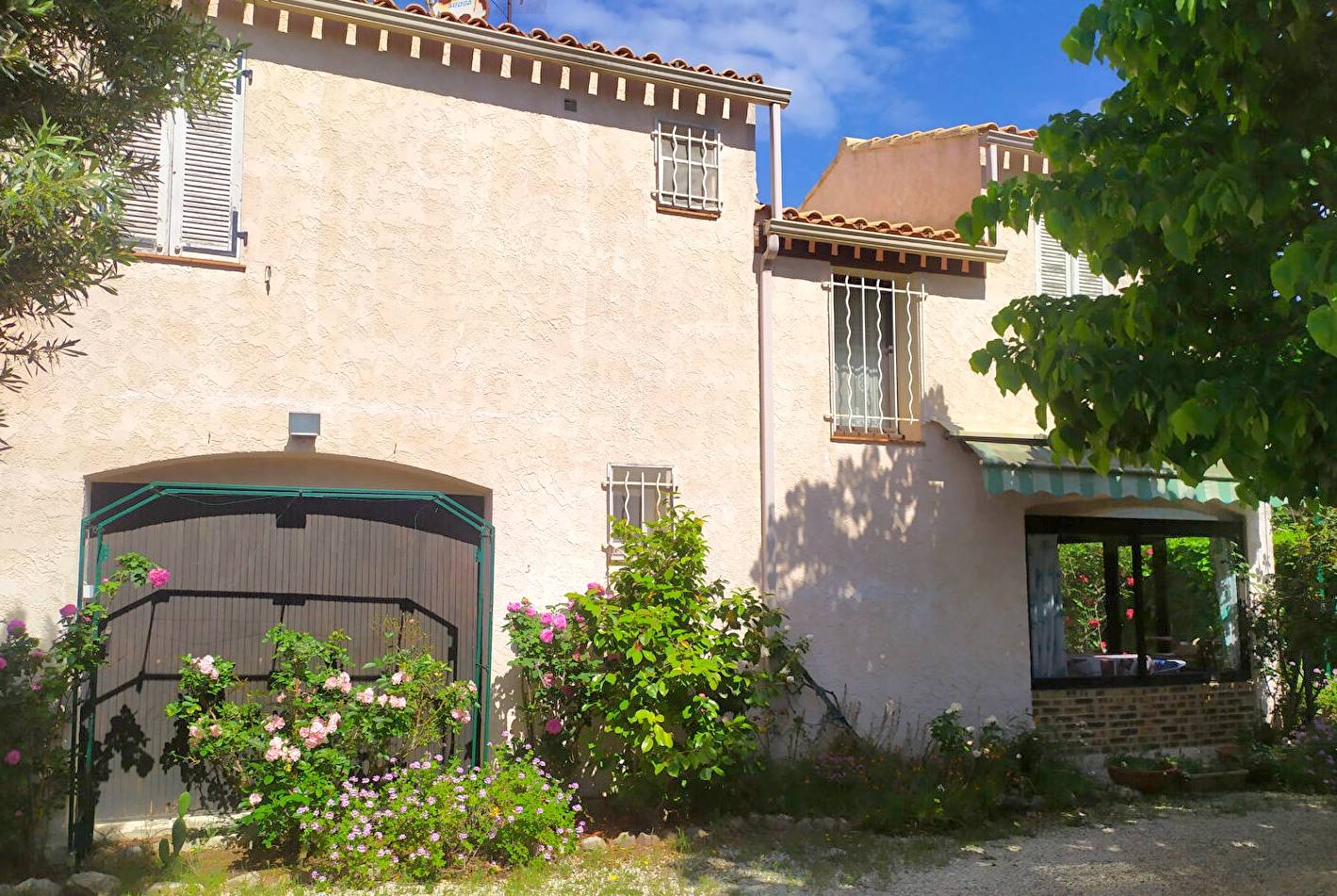 Maison provençale avec garage à vendre à la Rocade de Font de Fillol