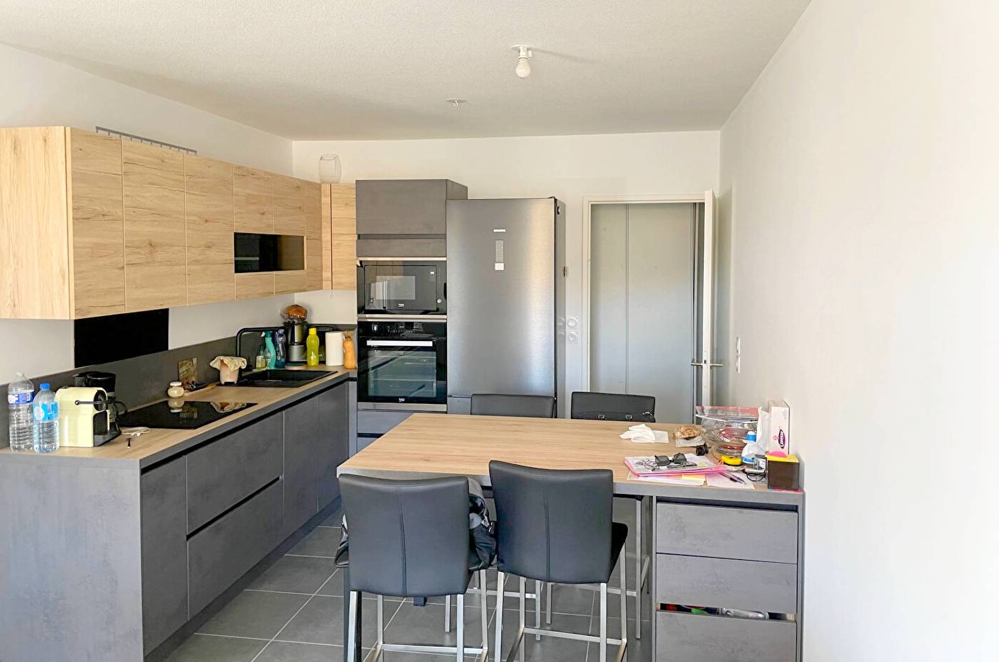 Cet appartement trois pièces avec terrasse est à vendre dans le centre de Six-Fours