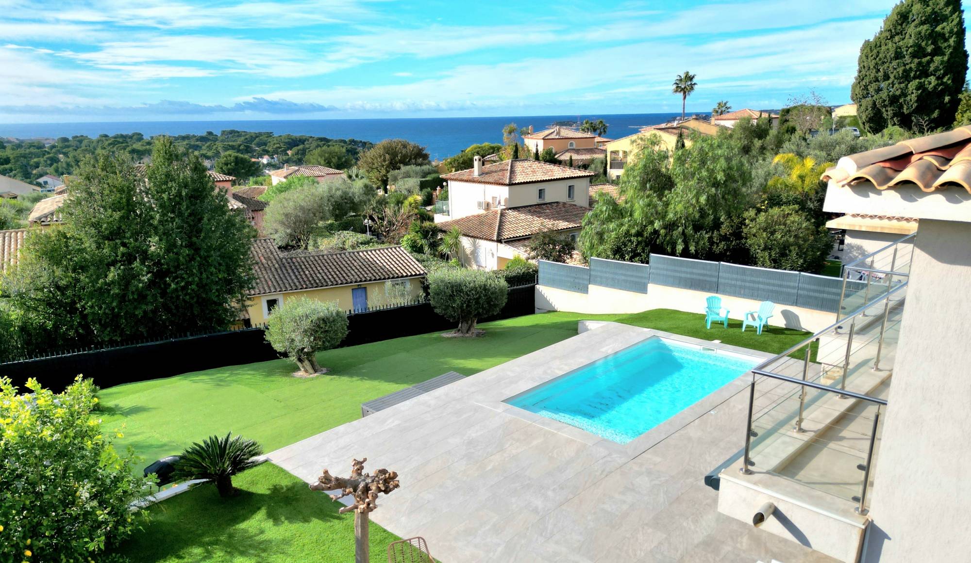 Propriété moderne avec vue mer à vendre sur le secteur des Genêts d'Or à Sanary-sur-Mer