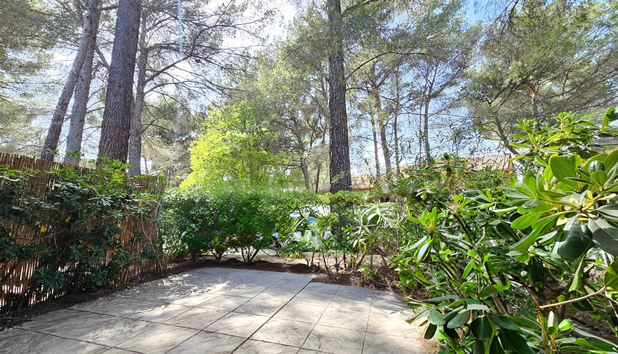 Appartement avec jardin privatif à vendre dans la résidence 