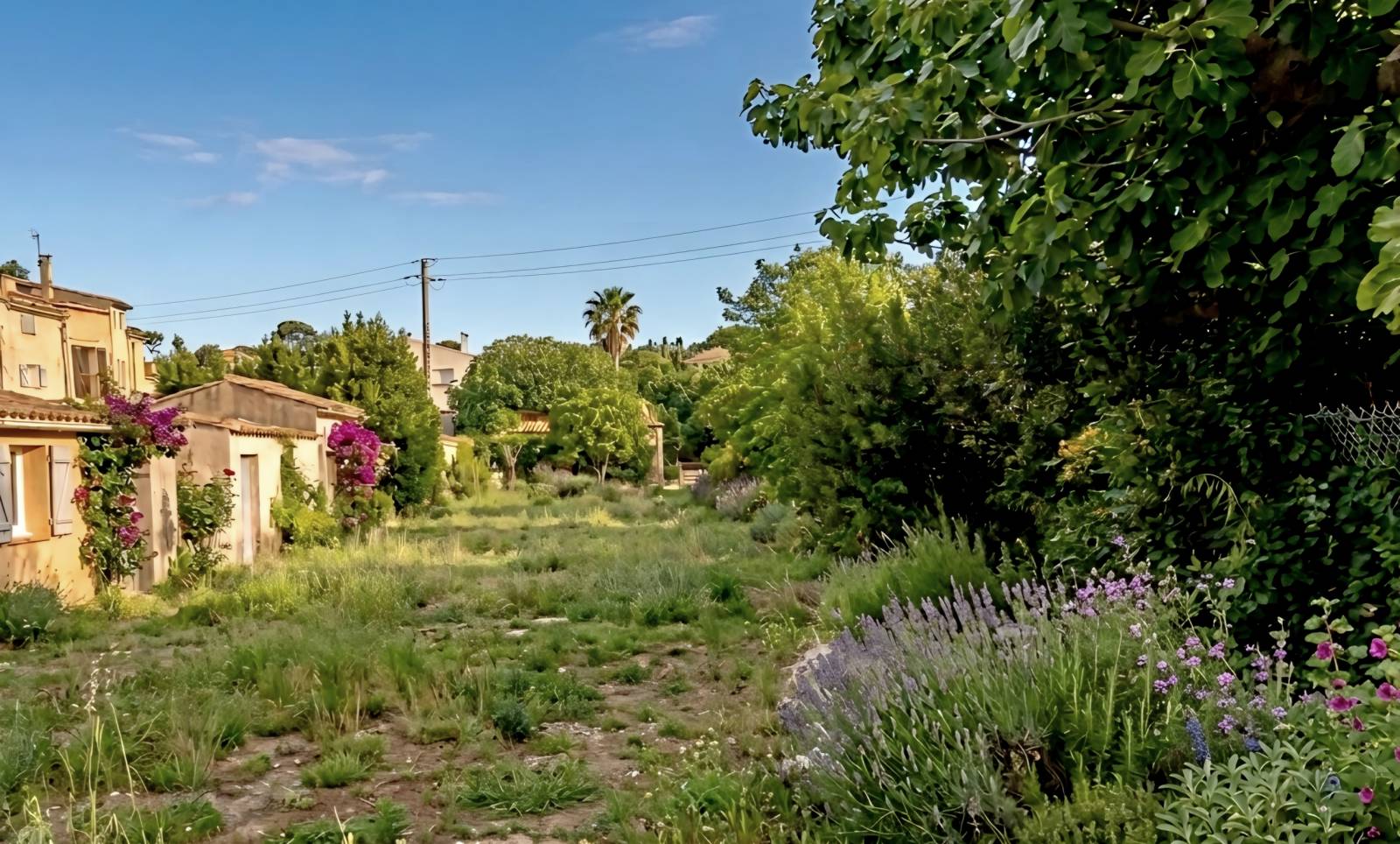 Terrain plat à bâtir pour projet de maison individuelle à vendre Chemin du Vallon à Six-Fours-les-Plages