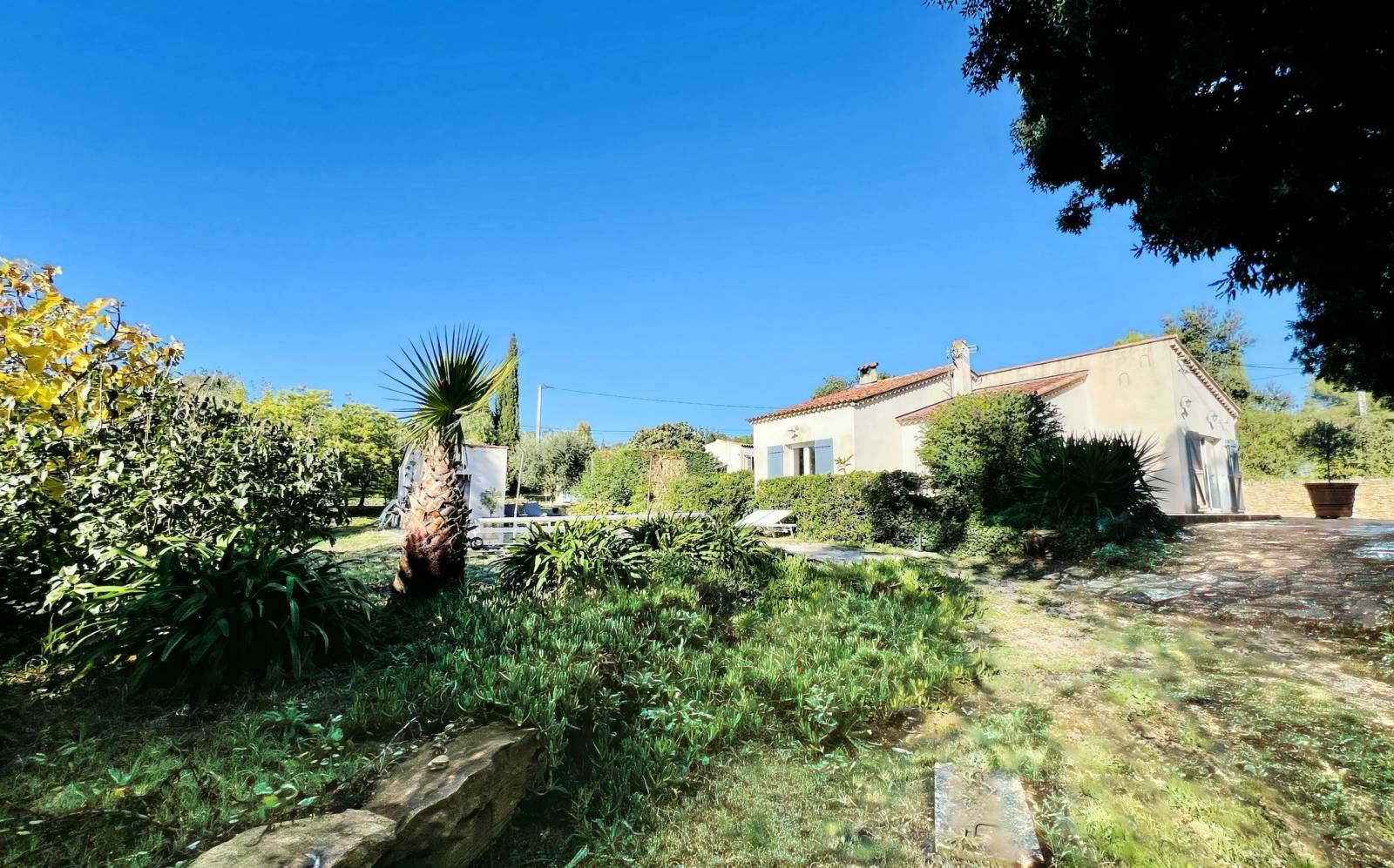 Propriété individuelle avec jardin arboré à vendre secteur les Luquettes à La Cadière d'Azur