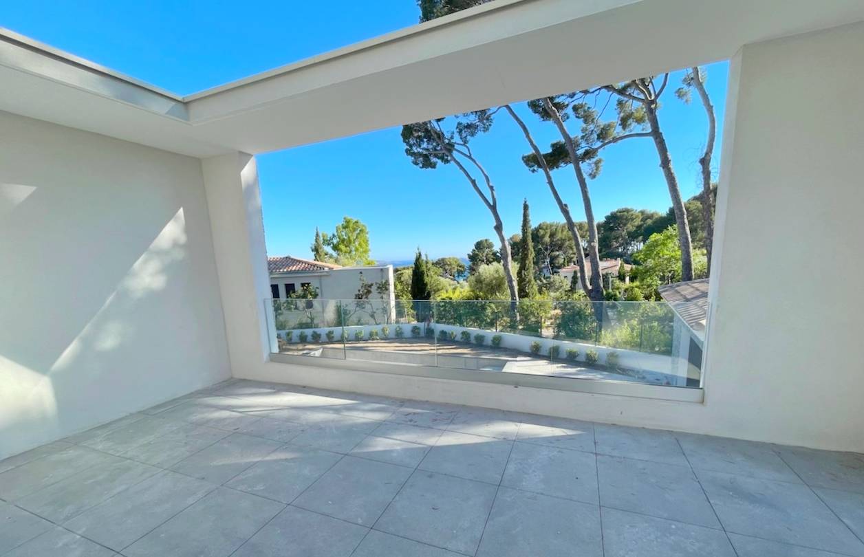 Appartement T4 neuf avec grande terrasse et garage à vendre à Sanary, quartier Portissol