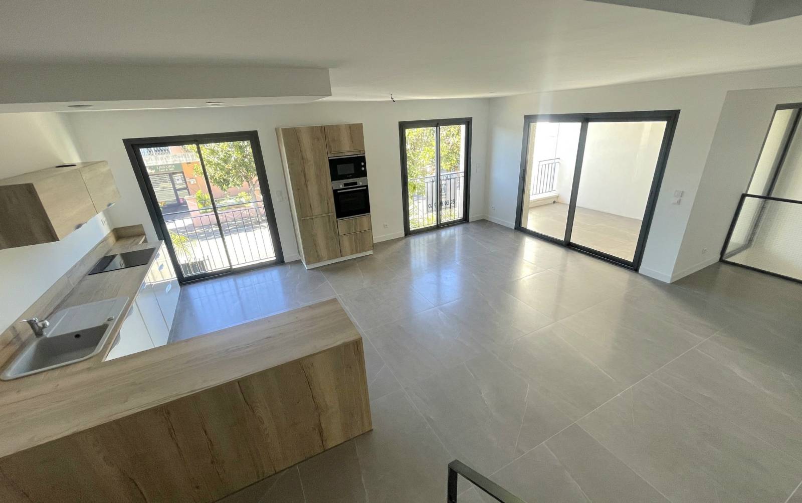 Appartement duplex de type 4 pièces à vendre Avenue Joseph Lautier à Sanary-sur-Mer