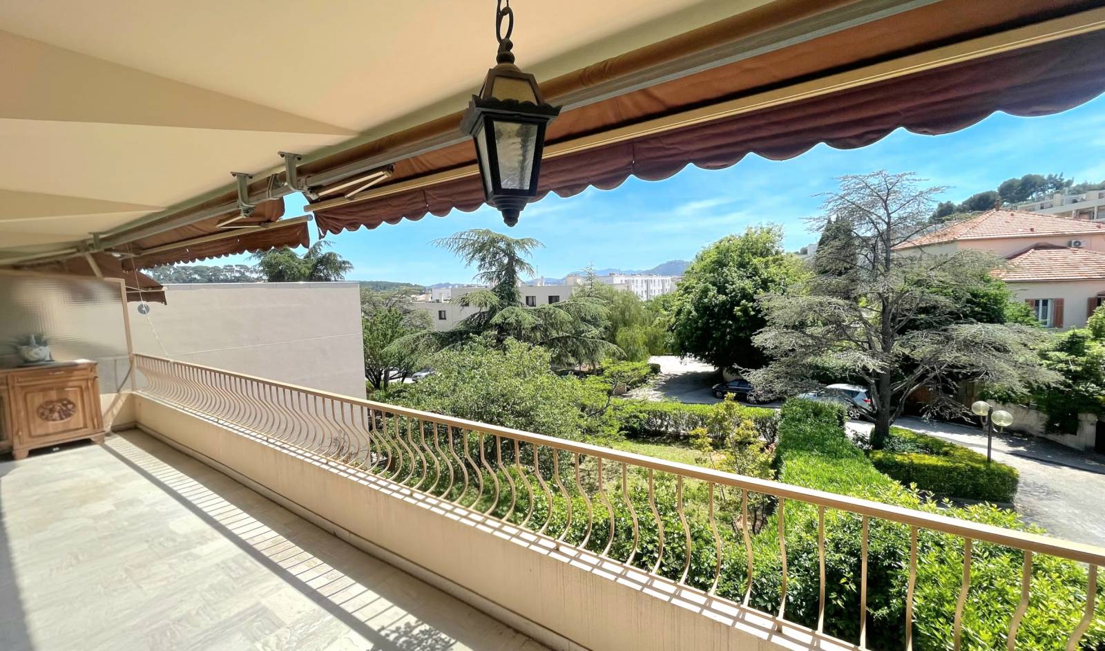 Appartement 4 pièces avec terrasse à vendre Place des Marronniers, Résidence les Moulins à Ollioules