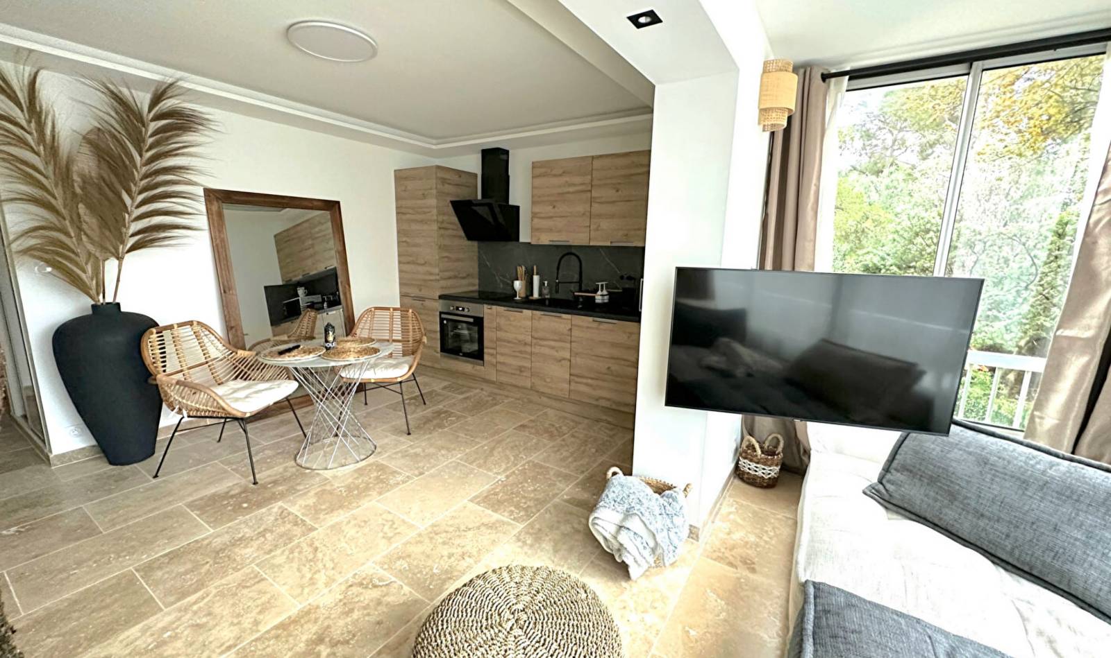 Appartement rénové et cosy à vendre sur l'avenue de l'ensoleillade à Sanary-sur-Mer