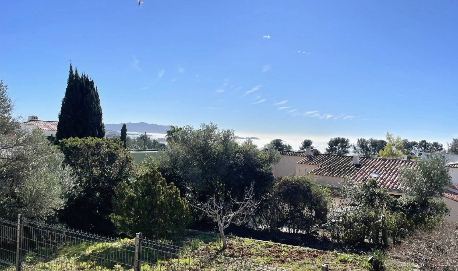 Maison de plain-pied à rénover avec vue mer à vendre Rue de Madagascar à Bandol