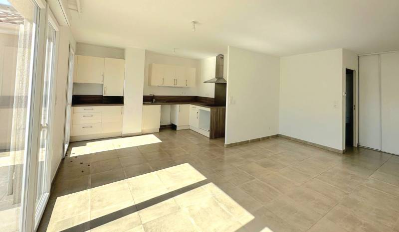 Appartement 3 pièces en parfait état à vendre par notre agence immobilière Six-Fours