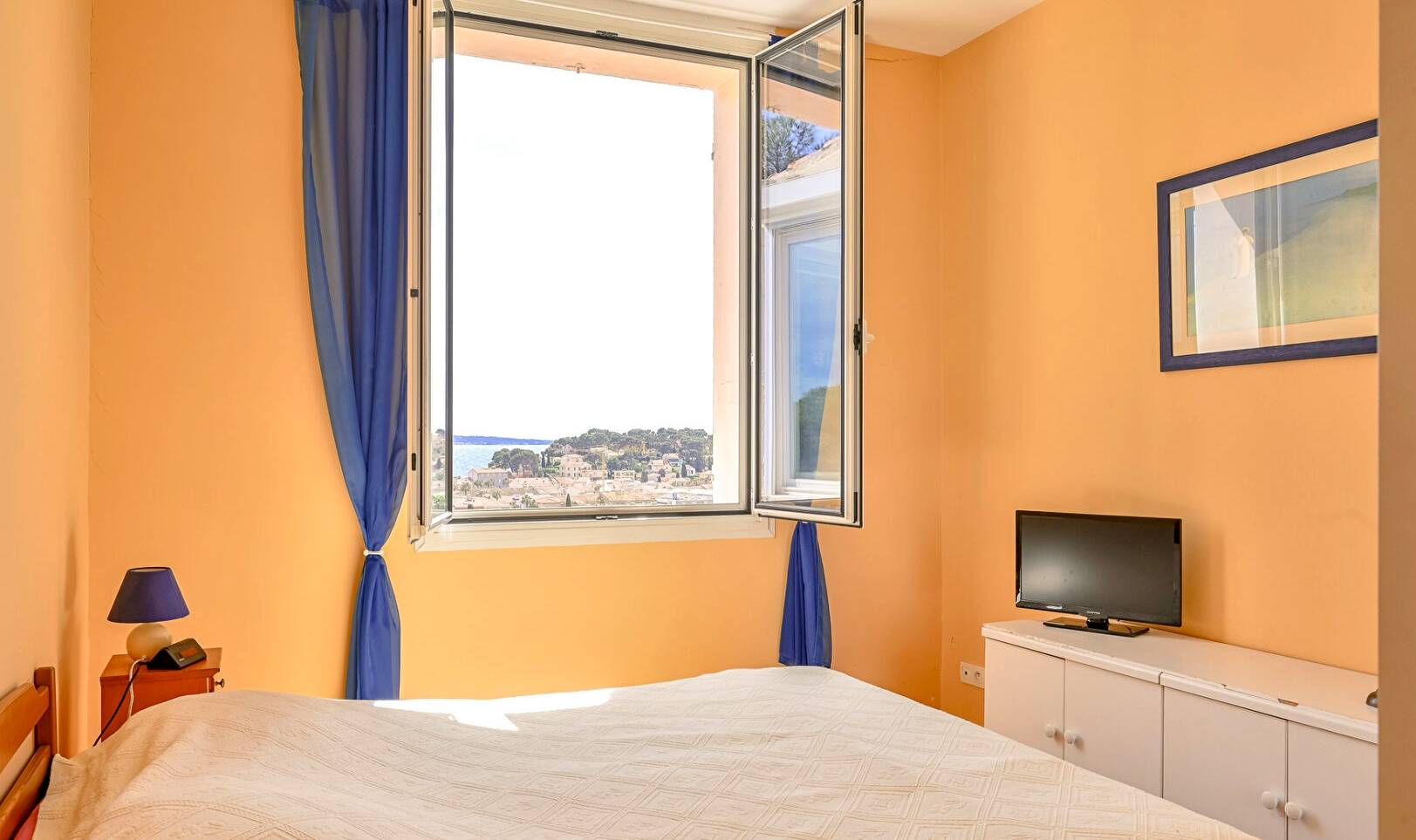 Appartement de trois chambres dans maison bourgeoise des années 20 à vendre à Sanary