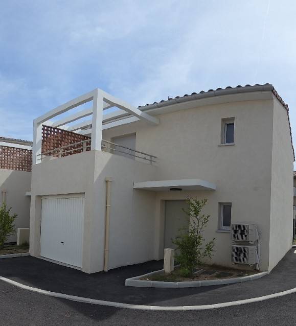 A VENDRE MAISON NEUVE AVEC JARDIN, GARAGE ET PARKING PRIVATIF PMR SECTEUR CURET HAUT A SIX-FOURS