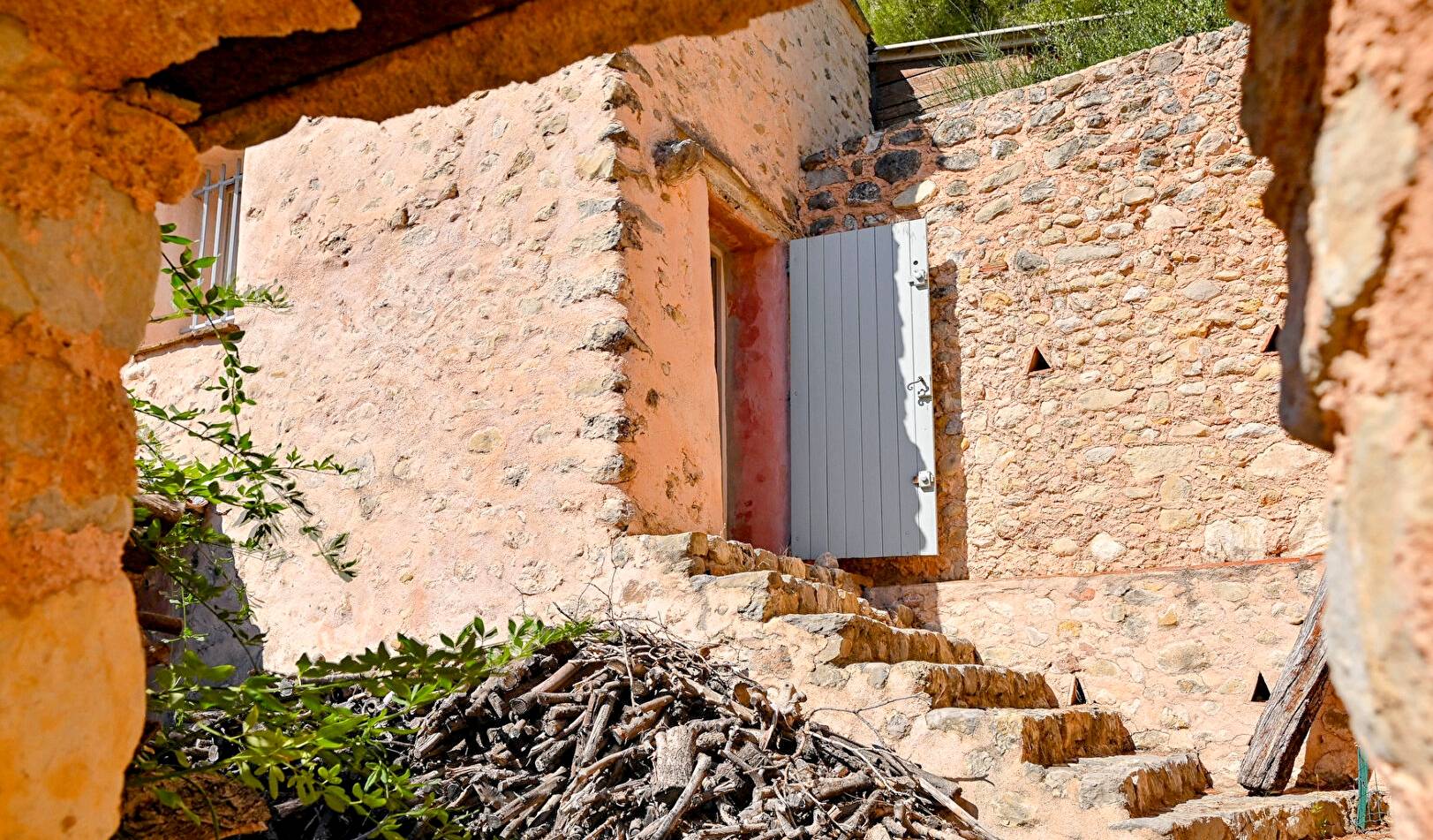 Propriété ancienne avec des logements indépendants à vendre à Ollioules
