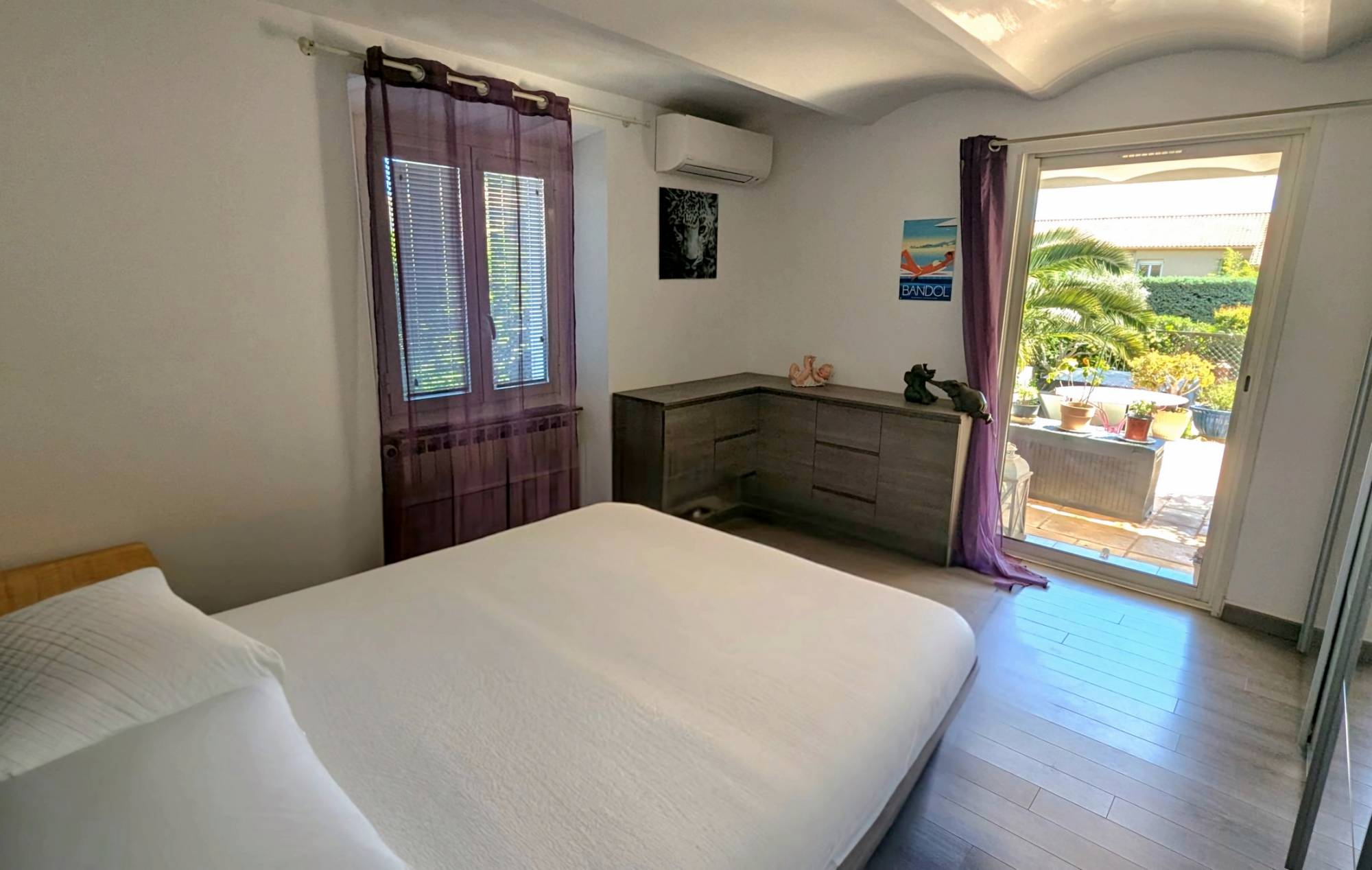 Cet appartement 3 chambres est à vendre dans une impasse du centre de Sanary