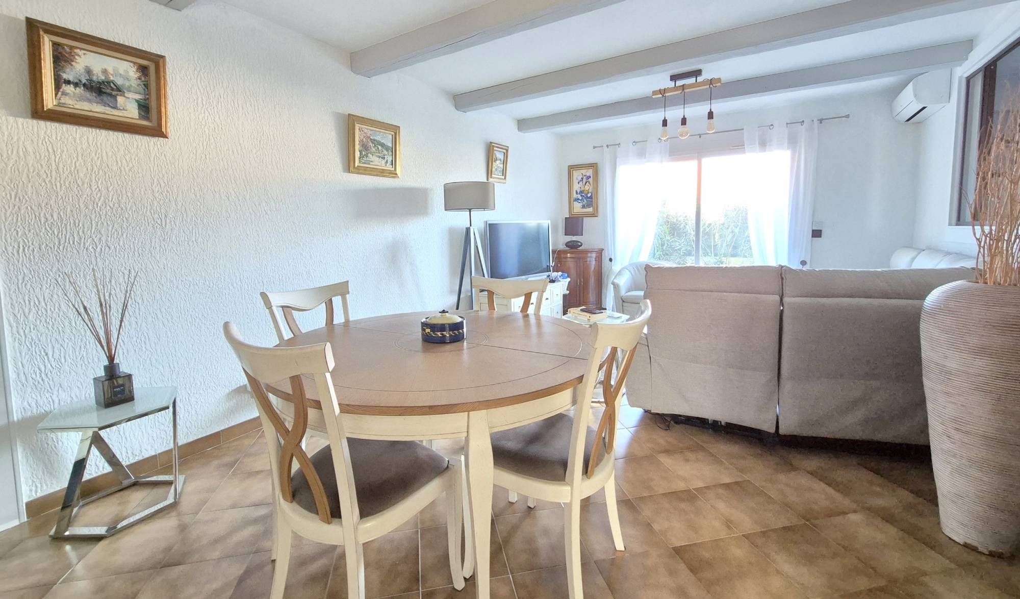 Maison avec jardin et garage à vendre à 20 minutes à pied de la plage de Bonnegrâce