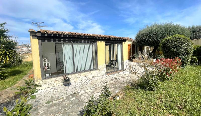 Villa individuelle rénovée de type T4 à vendre Rue de la Courtaude, 83140 Six-Fours-les-Plages