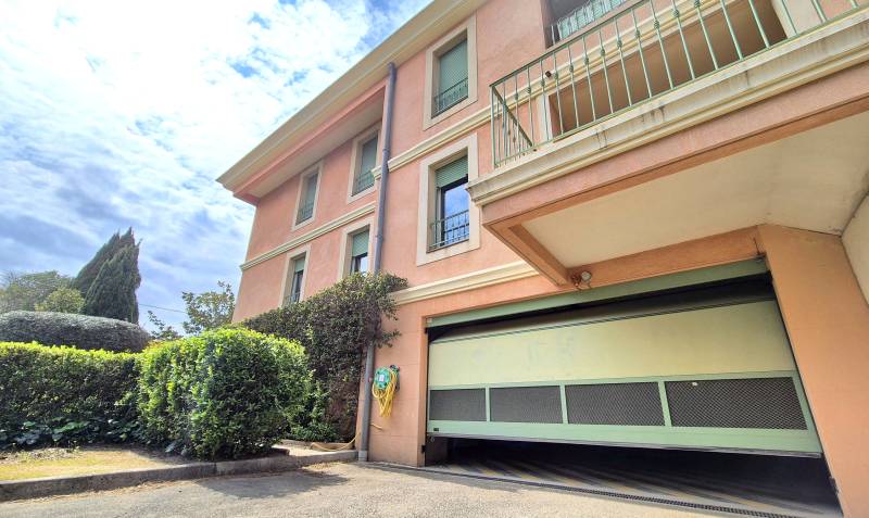 Garage double à vendre dans la résidence 