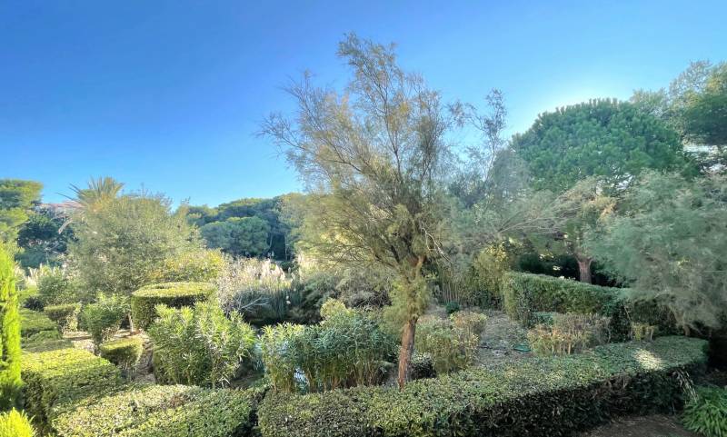 Appartement 2 pièces avec terrasse à vendre au Domaine de la Coudoulière à Six-Fours