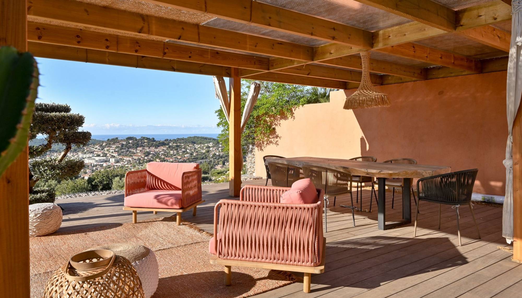 Demeure d'exception à vendre sur les hauteurs du village d'Ollioules, dans le Var