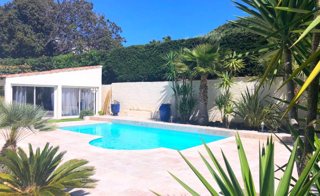 Maison d'exception avec piscine à vendre en Région Sud (Six Fours)
