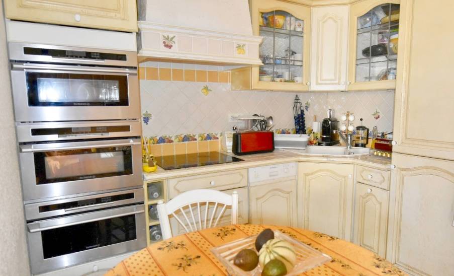 Appartement F2 mis à la commercialisation par Orpi Papazian