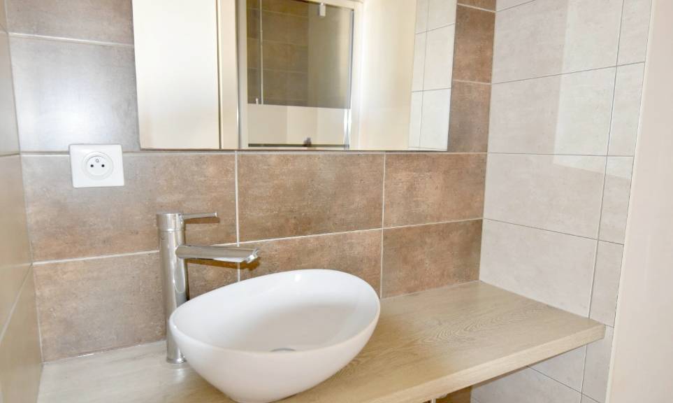Intérieur neuf, intégralement rénové