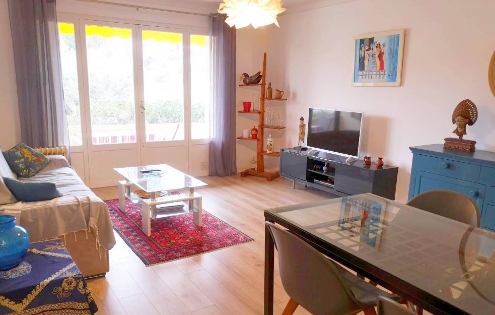 Appartement 2 pièces rénové à vendre à Bandol
