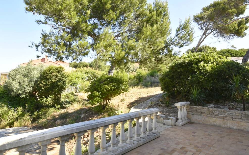 Maison individuelle avec vue mer et terrain à vendre à proximité de la plage de Beaucours