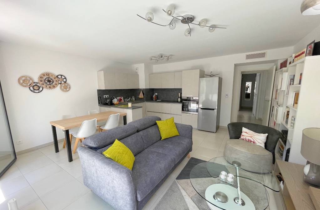 Appartement à vendre dans résidence nec plus ultra à Sanary