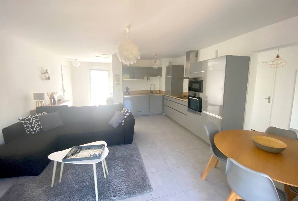 Résidence de standing construite en 2019 à proximité du centre-ville de Six Fours