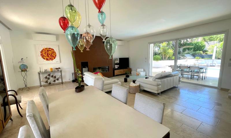 Ce bien vous a été présenté par l'agence immobilière Papazian