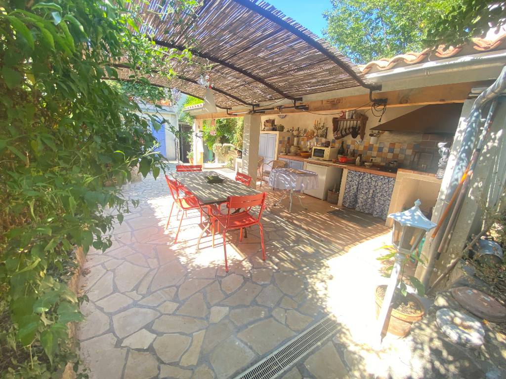 Appartement rez-de-jardin à vendre dans le centre-ville du Beausset