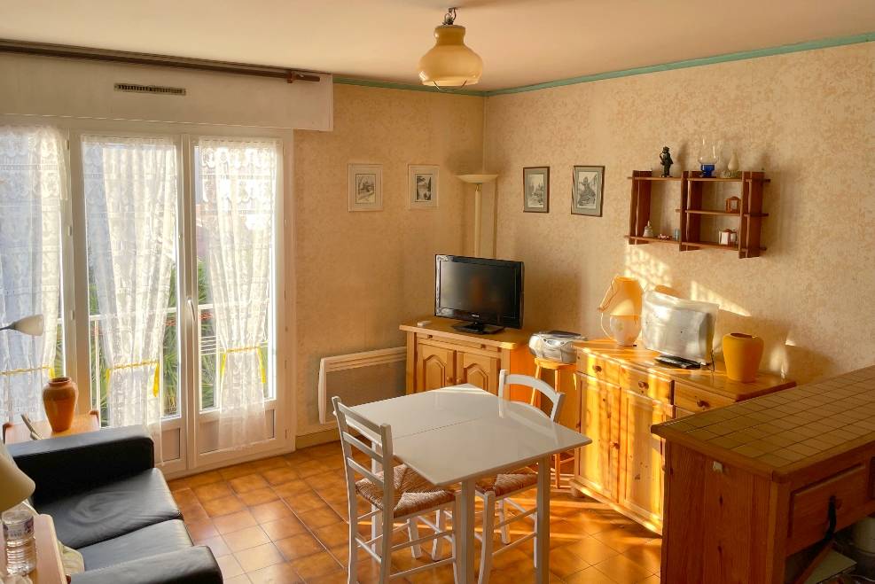 Appartement deux pièces à vendre dans le centre de Six-Fours