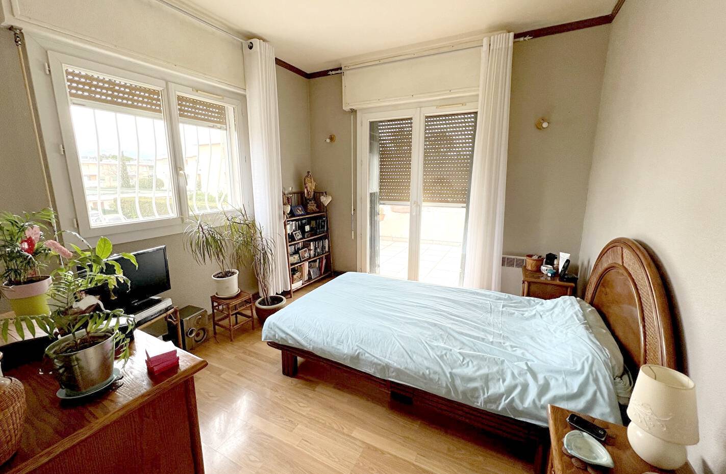 Appartement de deux chambres à vendre à proximité du marché de Sanary