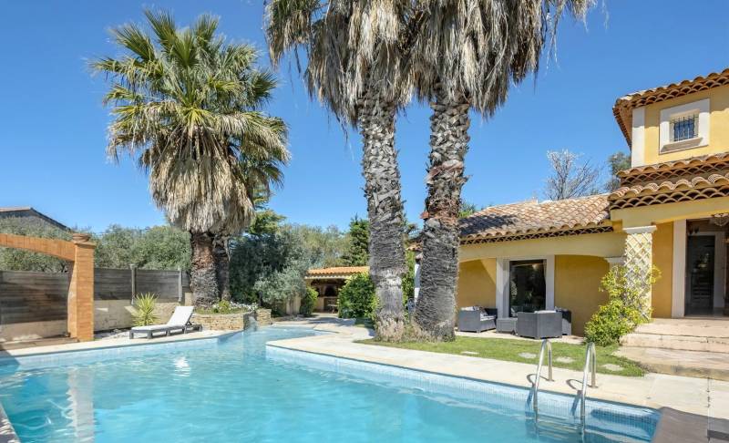 Maison d'architecte avec piscine en cascade à vendre au Castellet