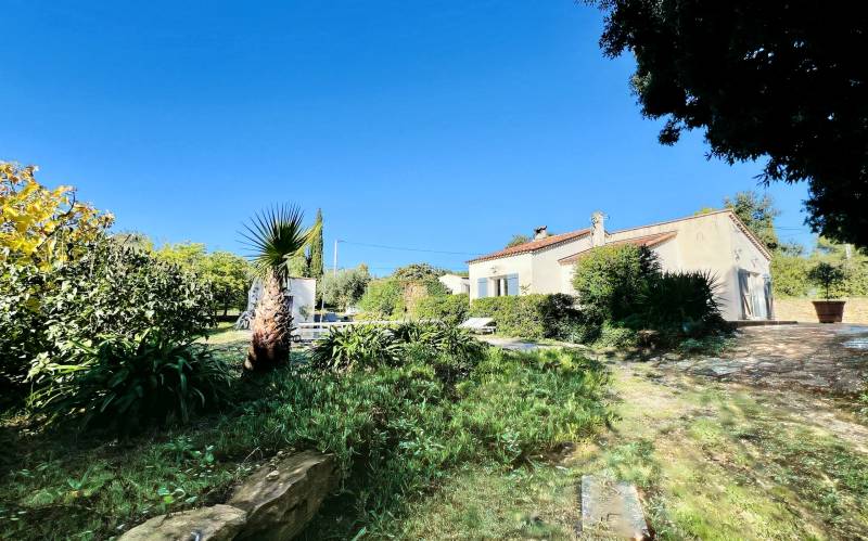Propriété individuelle avec jardin arboré à vendre secteur les Luquettes à La Cadière d'Azur