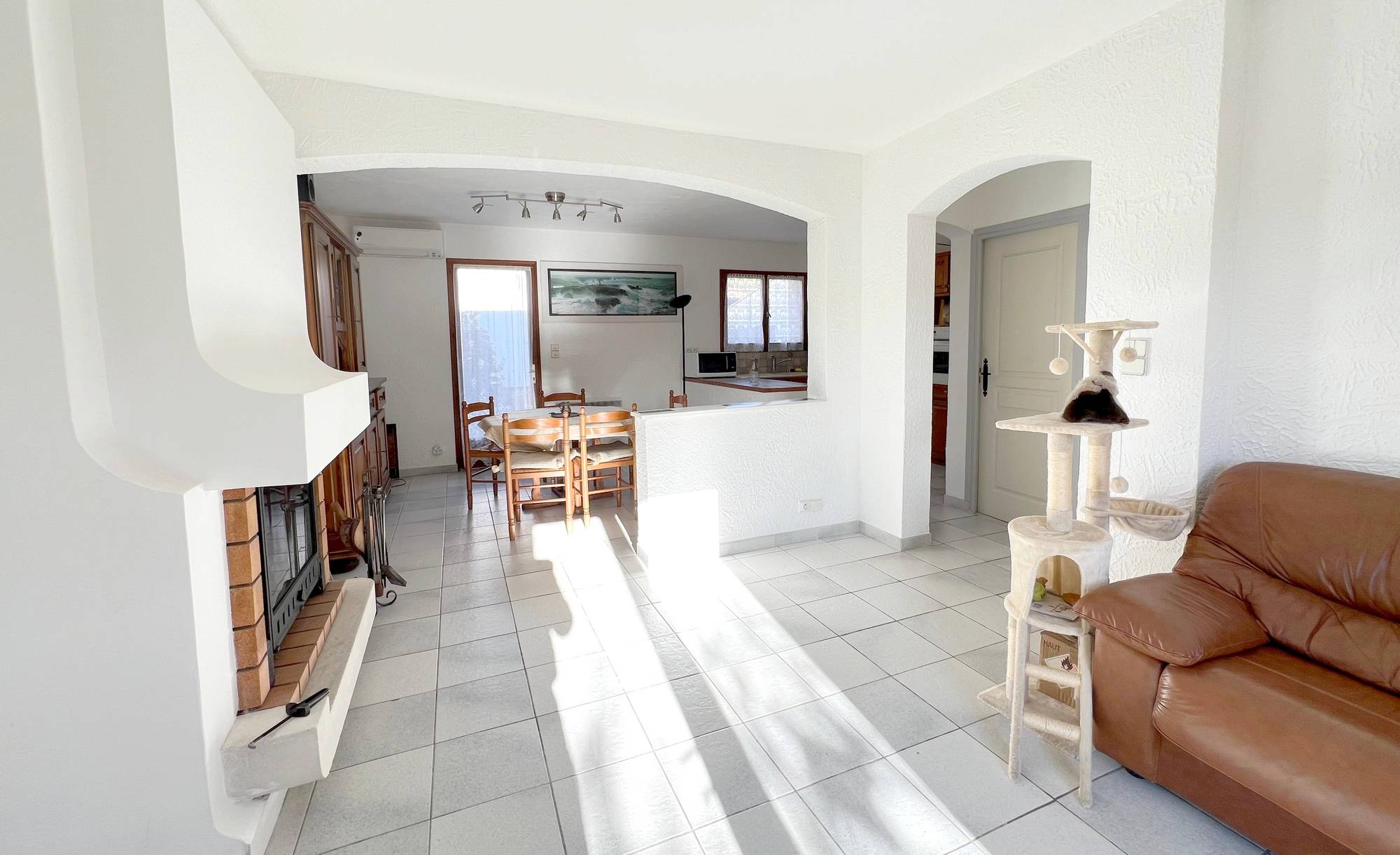 Maison en parfait état à vendre à proximité de la plage de la Coudoulière