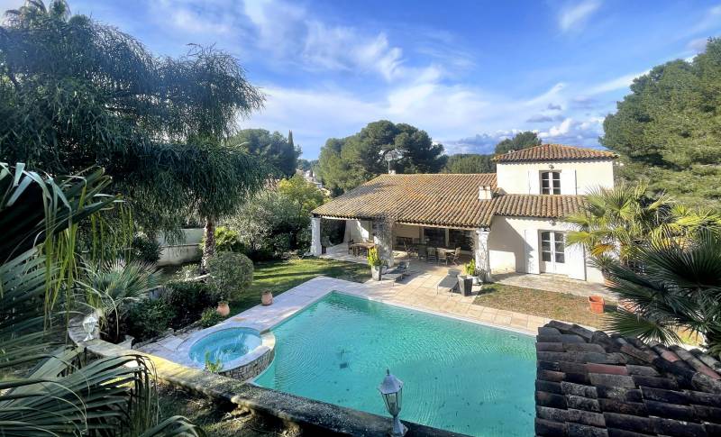 Maison de prestige à vendre à Sanary-sur-Mer, Chemin de la Marine