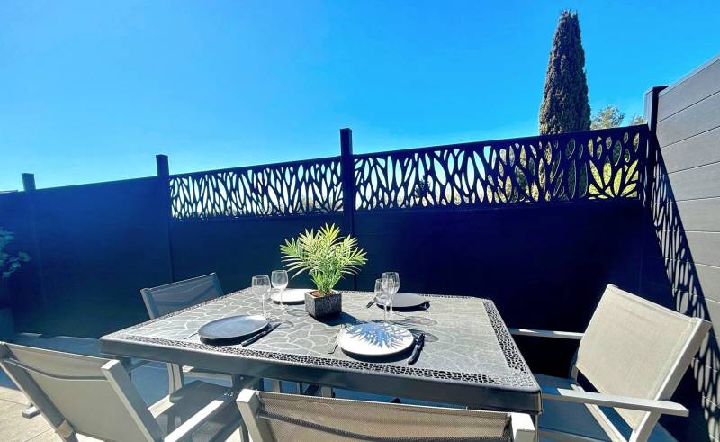 Petite maison avec terrasse à vendre quartier la Gorguette à Sanary-sur-Mer