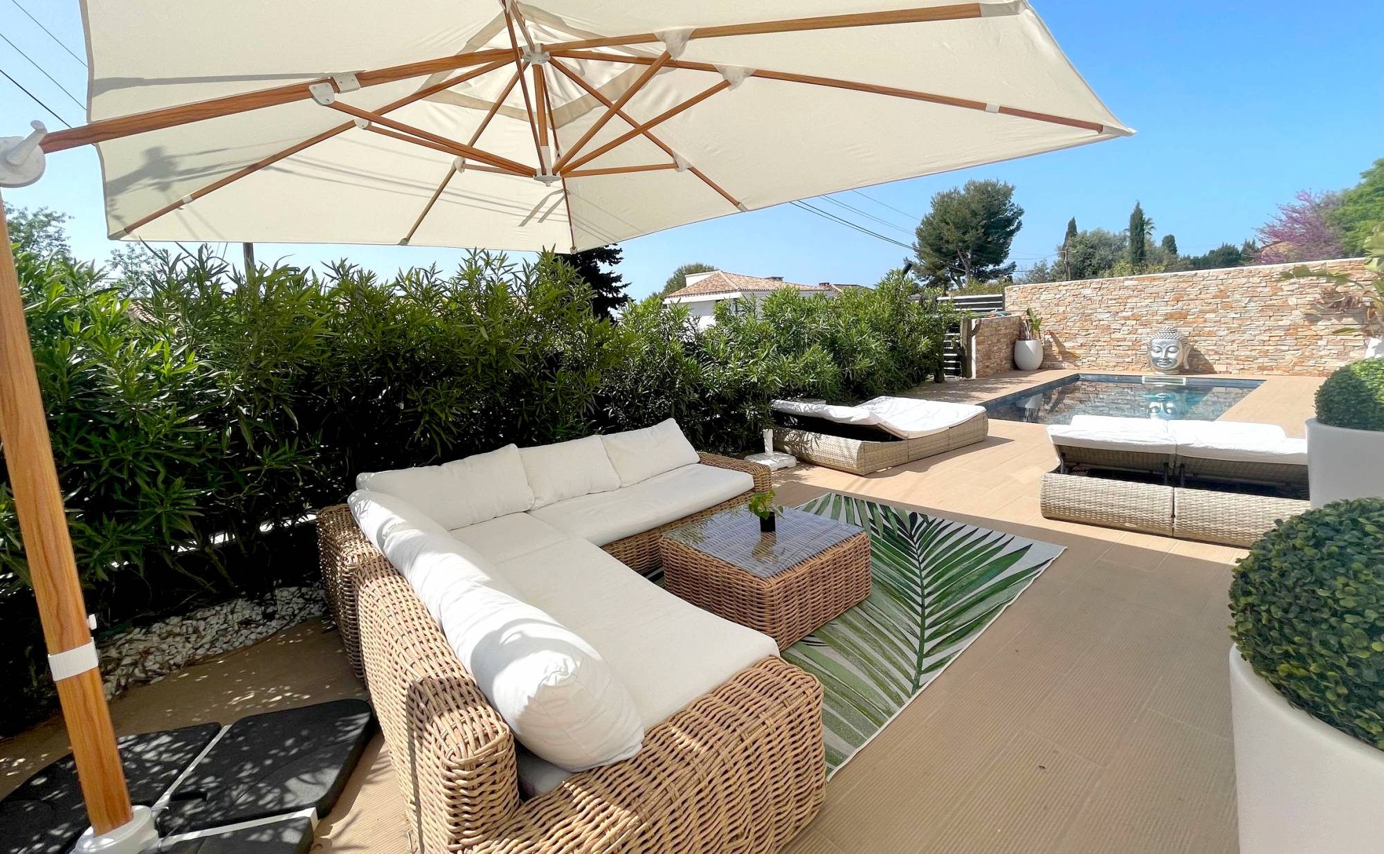 Villa contemporaine avec trois suites parentales à vendre secteur de la Plaine du Roy à Sanary-sur-Mer