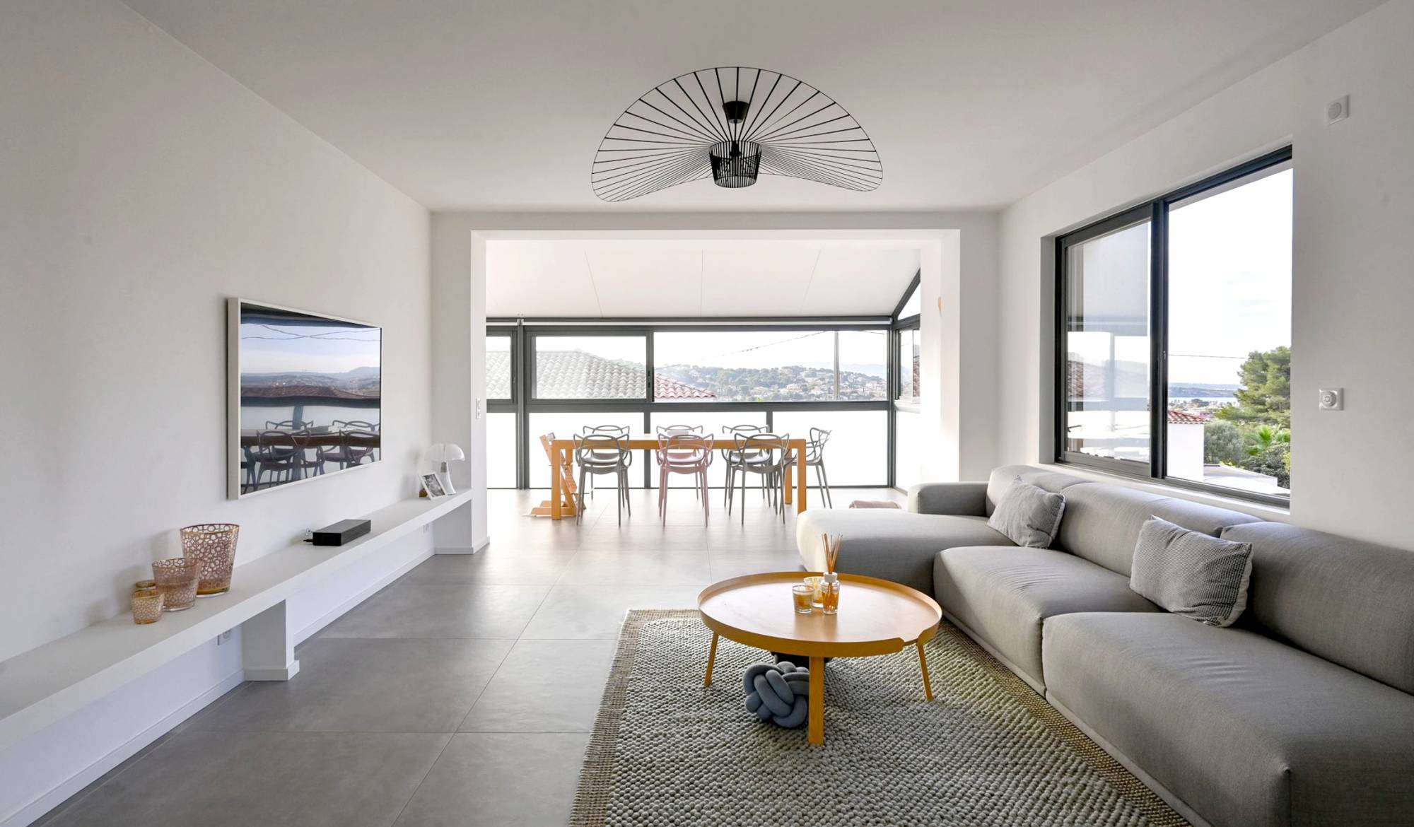 Appartement prestige avec terrasse tropézienne à vendre par notre agence immobilière à Sanary