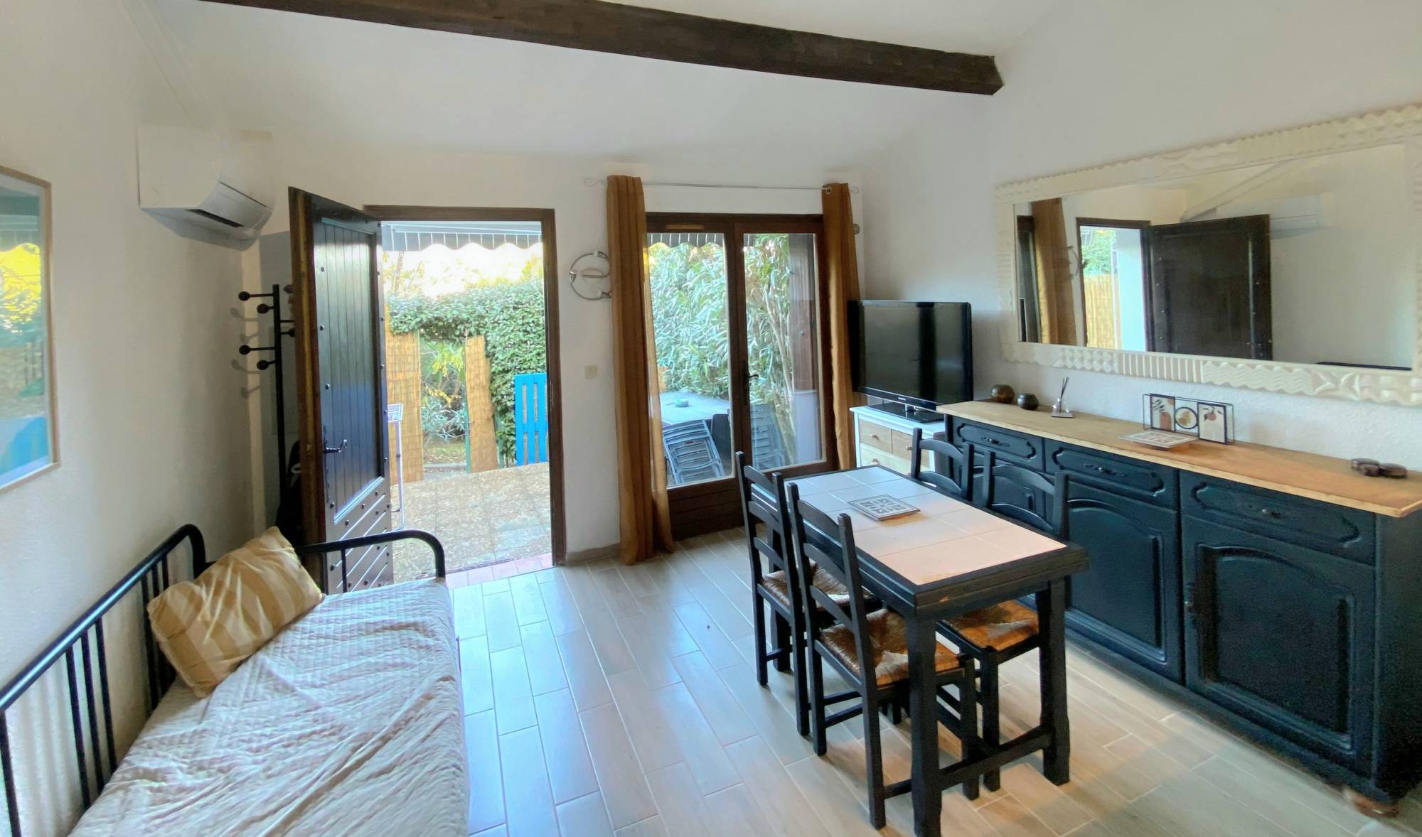 Villa club rénovée avec parking privatif à vendre Chemin de la Marine à Sanary-sur-Mer