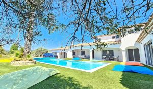 Notre zone d'activité pour ce service A vendre maison d'architecte T5 avec piscine sur Le Beausset